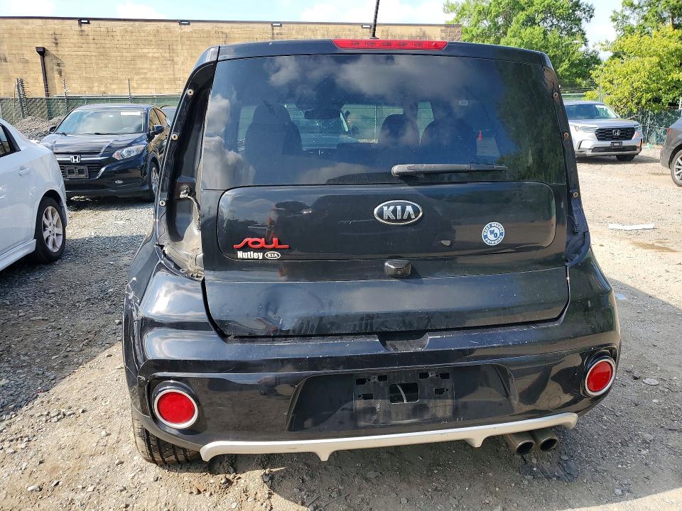 Продаж на аукціоні авто 2018 Kia Soul, vin: KNDJX3AA5J7521040, номер лоту: 65190026