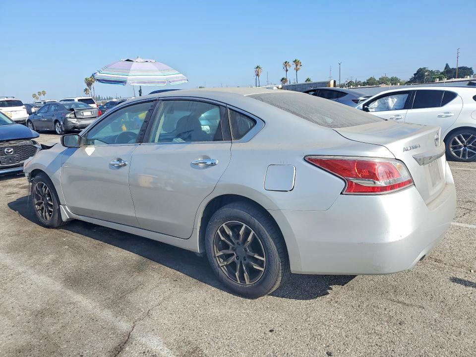 Продажа на аукционе авто 2015 Nissan Altima, vin: 1N4AL3AP5FC477285, номер лота: 63780316