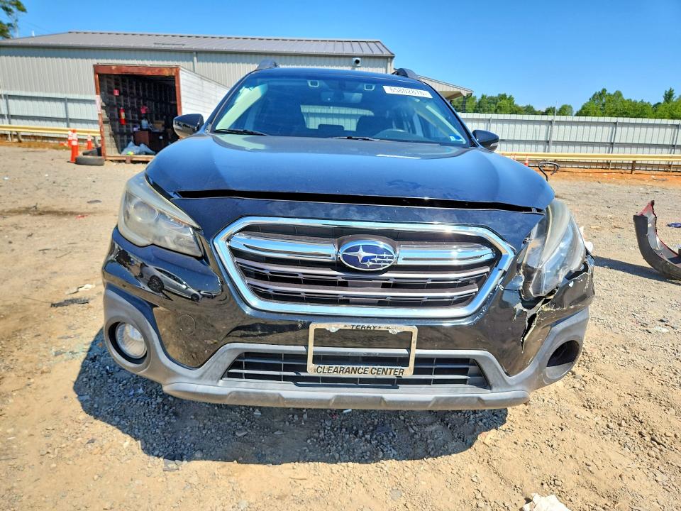 65802876 :رقم المزاد ، 4S4BSANC5J3389127 vin ، 2018 Subaru Outback مزاد بيع