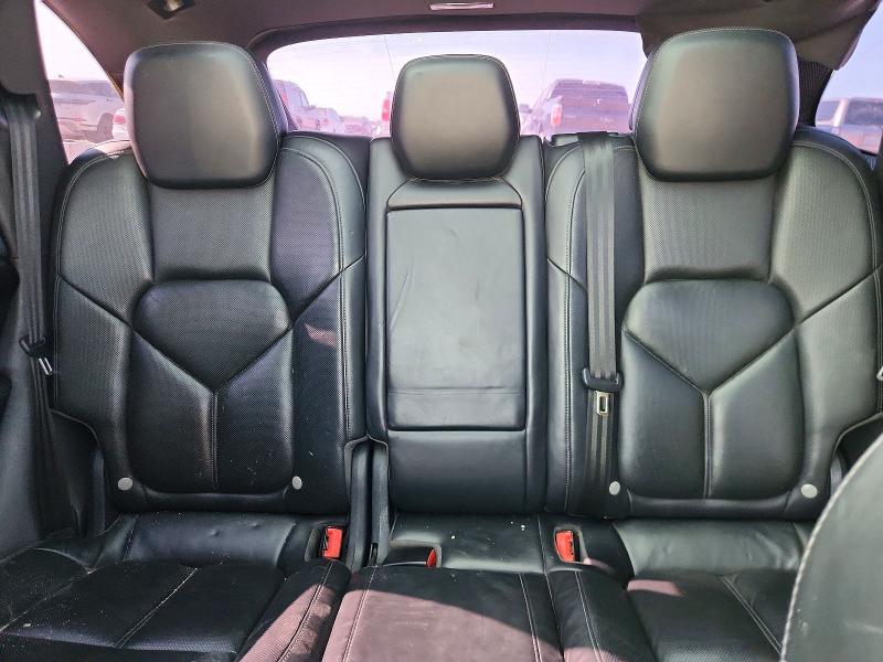 67182196 :رقم المزاد ، WP1AA2A22GLA02336 vin ، 2016 Porsche Cayenne مزاد بيع
