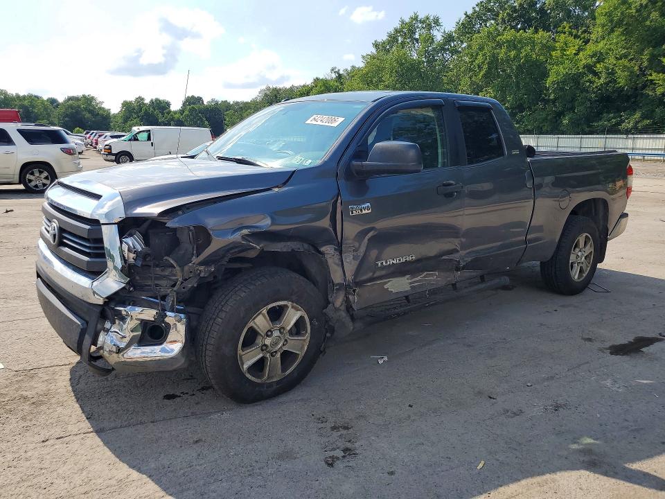 64242086 :رقم المزاد ، 5TFUW5F19FX438657 vin ، 2015 Toyota Tundra مزاد بيع