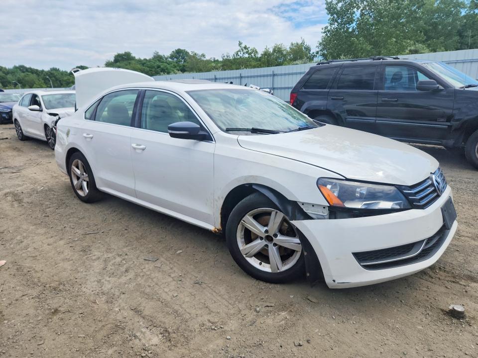 2013 Volkswagen Passat მანქანა იყიდება აუქციონზე, vin: 1VWBP7A30DC013015, აუქციონის ნომერი: 63400676