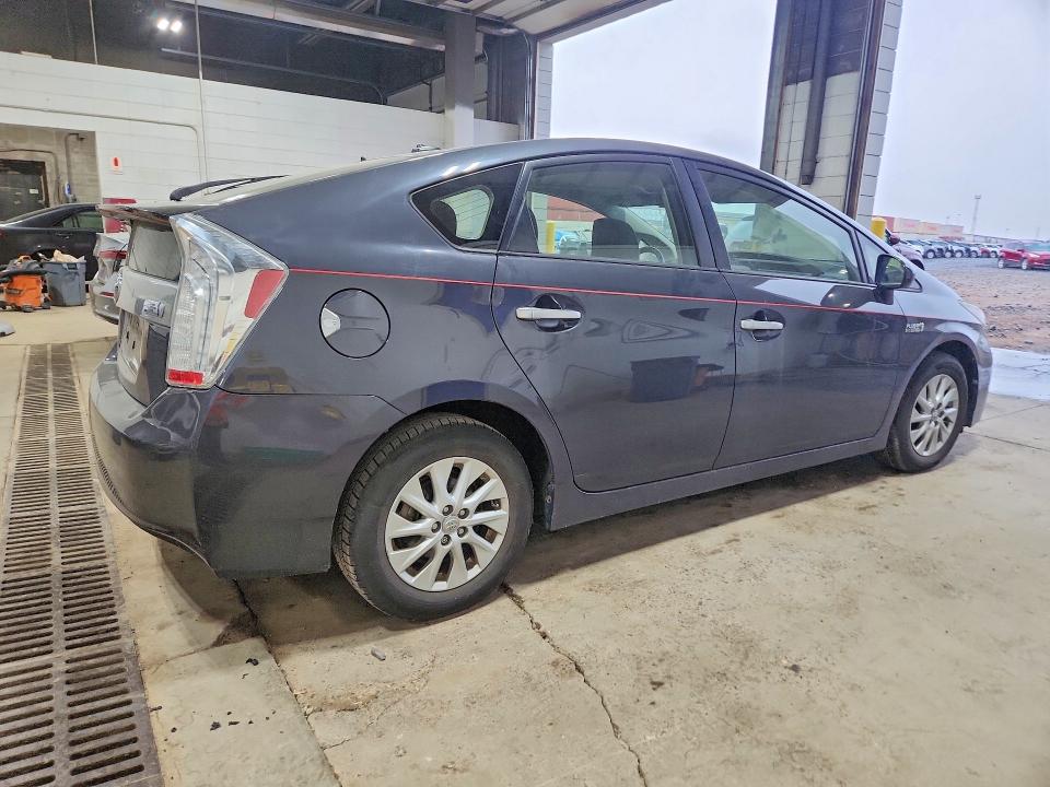 2012 Toyota Prius Plug-in Hybrid მანქანა იყიდება აუქციონზე, vin: JTDKN3DP3C3013105, აუქციონის ნომერი: 64419866