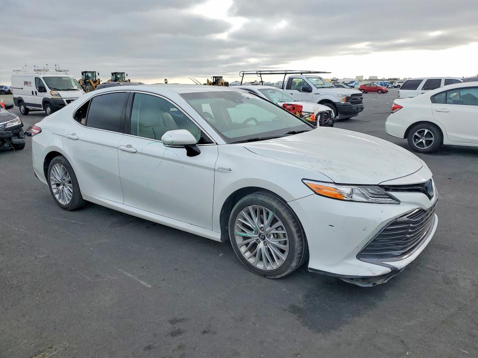 Продажа на аукционе авто 2018 Toyota Camry Hybrid, vin: 4T1B21HK5JU007109, номер лота: 65179756