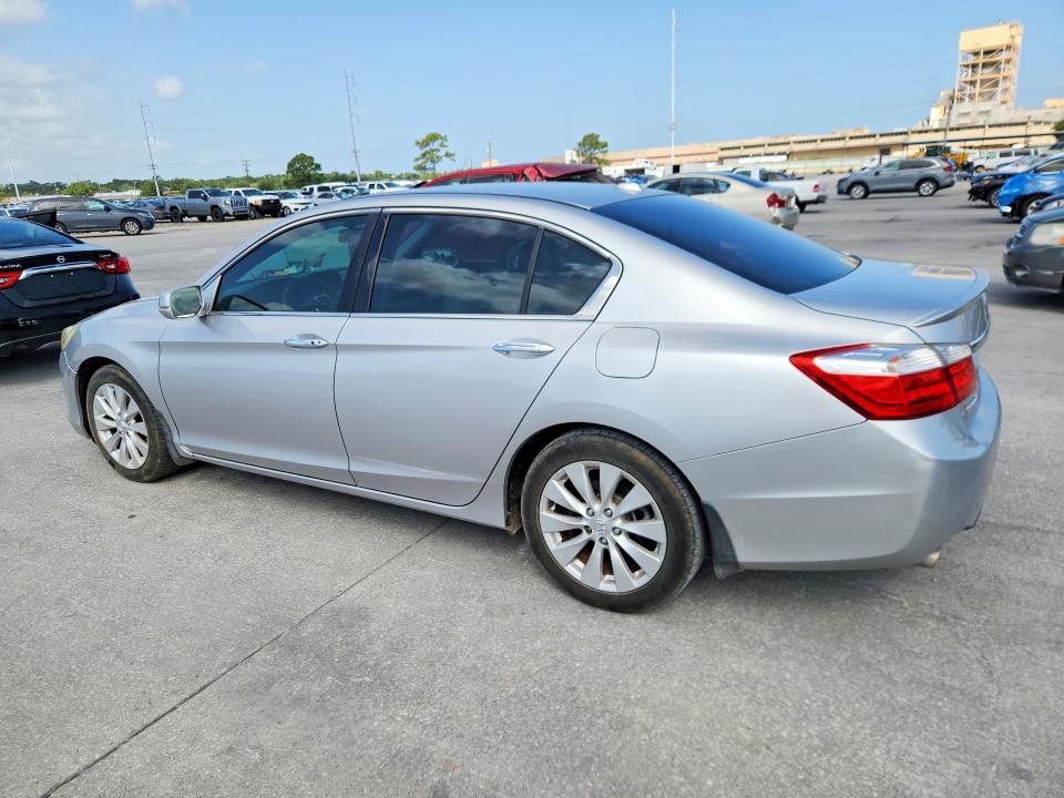 65139456 :رقم المزاد ، 1HGCR3F85FA001005 vin ، 2015 Honda Accord مزاد بيع