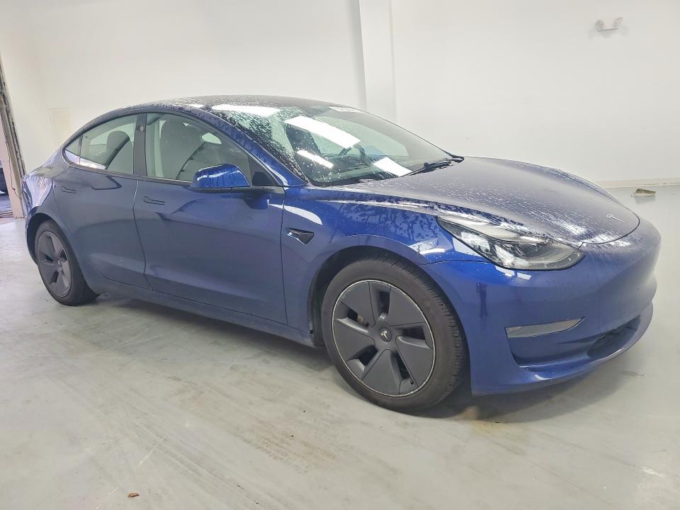 2022 Tesla Model 3 მანქანა იყიდება აუქციონზე, vin: 5YJ3E1EA1NF371831, აუქციონის ნომერი: 66501026