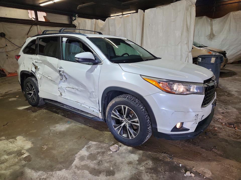 Продажа на аукционе авто 2016 Toyota Highlander, vin: 5TDJKRFH5GS243519, номер лота: 64689426