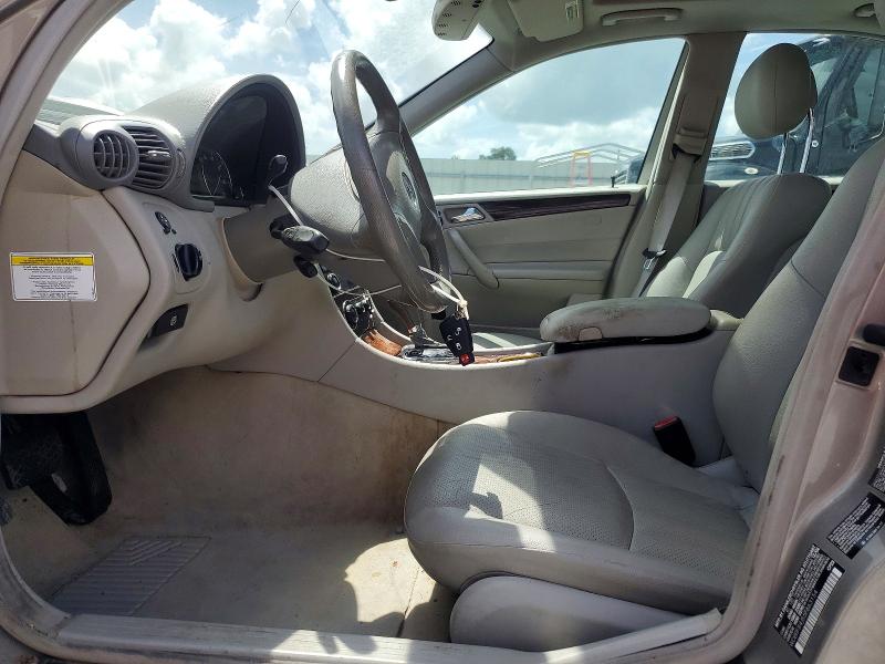 65041686 :رقم المزاد ، WDBRF84J55F663154 vin ، 2005 Mercedes-benz C مزاد بيع