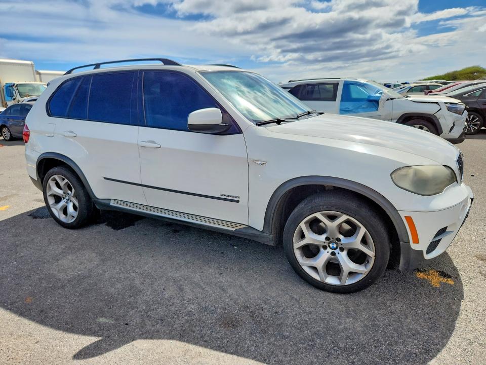 63408906 :رقم المزاد ، 5UXZV4C51BL402407 vin ، 2011 Bmw X5 مزاد بيع