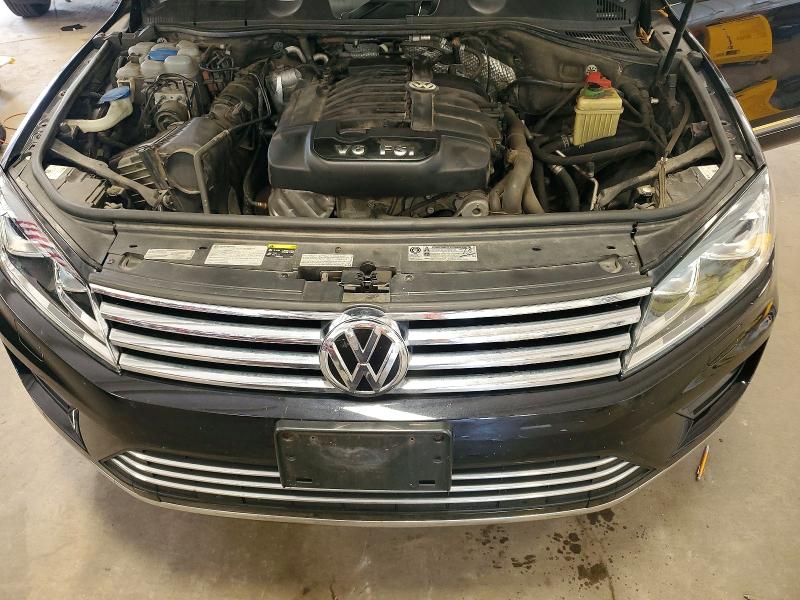 Aukcja sprzedaży 2017 Volkswagen Touareg, vin: WVGRF7BPXHD001438, numer aukcji: 64147996
