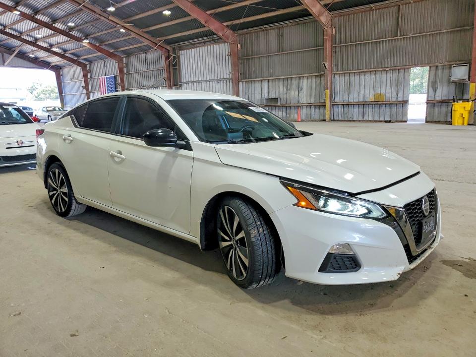 66503206 :رقم المزاد ، 1N4BL4CW3NN424330 vin ، 2022 Nissan Altima مزاد بيع