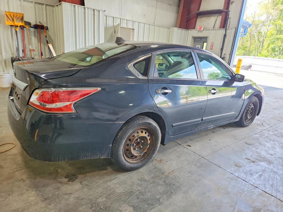 Продажа на аукционе авто 2015 Nissan Altima, vin: 1N4AL3AP5FC111178, номер лота: 66930456