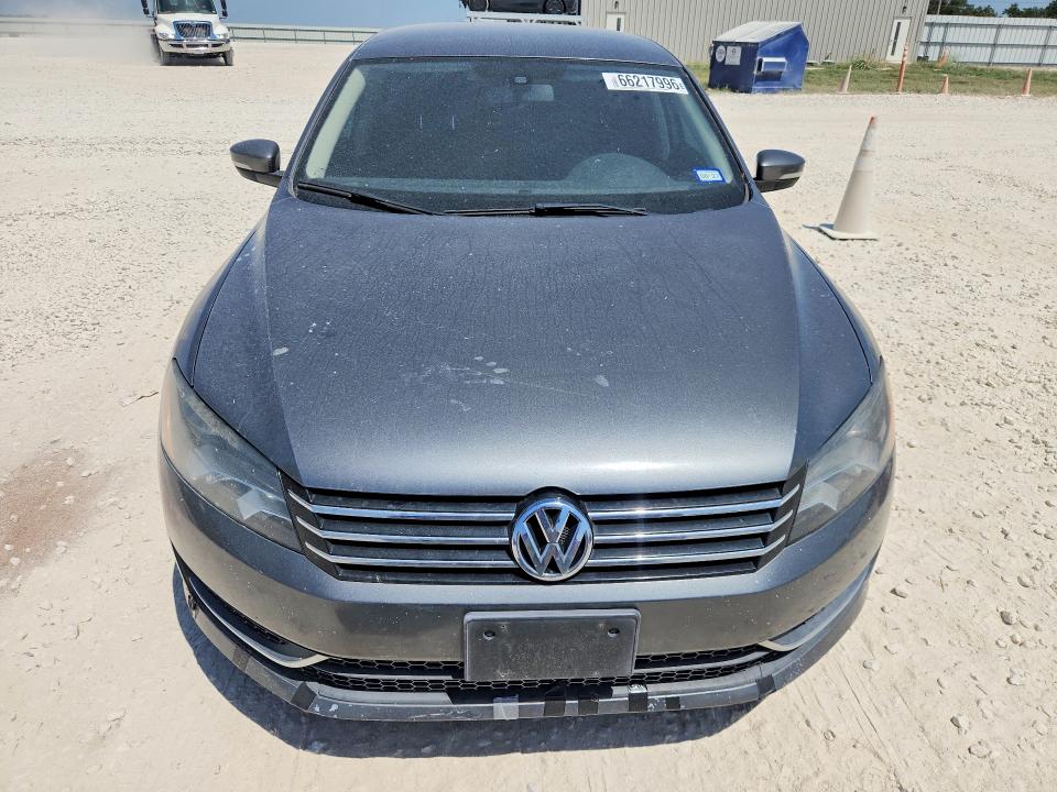 66217996 :رقم المزاد ، 1VWAP7A38DC029037 vin ، 2013 Volkswagen Passat مزاد بيع