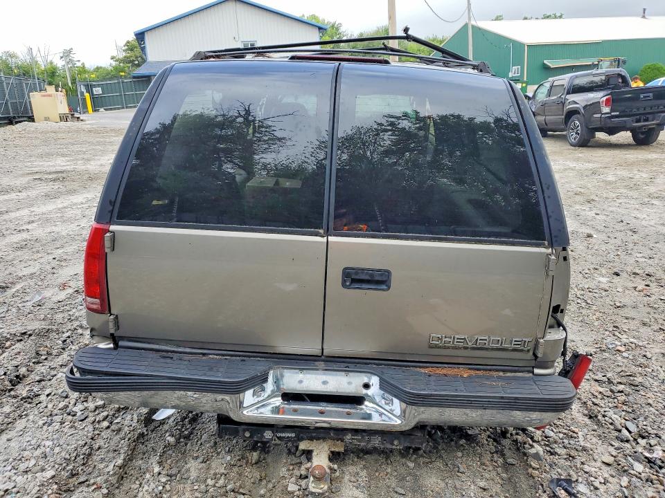 1999 Chevrolet Suburban მანქანა იყიდება აუქციონზე, vin: 3GNEC16R6XG119080, აუქციონის ნომერი: 64061836