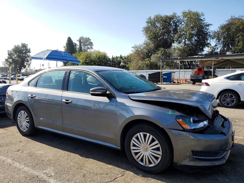 2015 Volkswagen Passat მანქანა იყიდება აუქციონზე, vin: 1VWAT7A39FC074406, აუქციონის ნომერი: 63433946