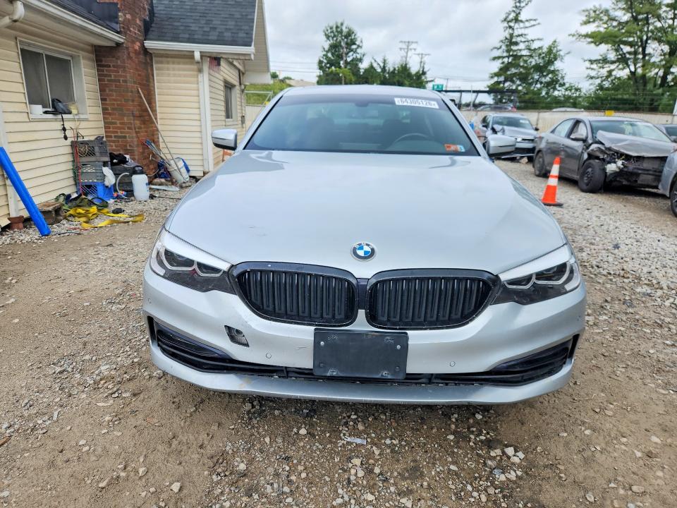 64305126 :رقم المزاد ، WBAJA7C52JWA73967 vin ، 2018 Bmw 530 مزاد بيع