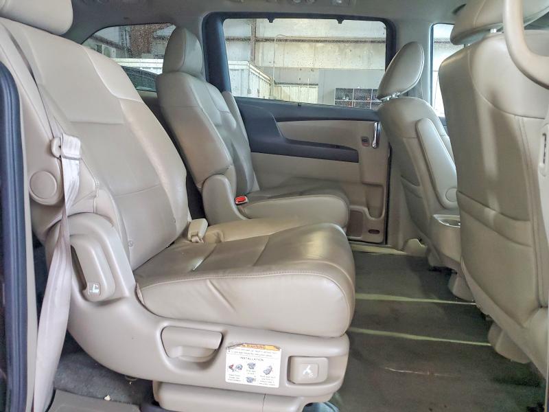 63373196 :رقم المزاد ، 5FNRL5H62FB054902 vin ، 2015 Honda Odyssey مزاد بيع