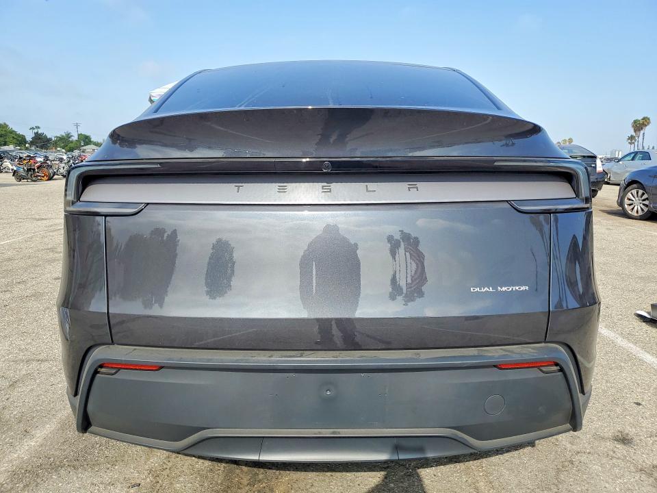64068266 :رقم المزاد ، 7SAYGDEEXTF564211 vin ، 2026 Tesla Model Y مزاد بيع