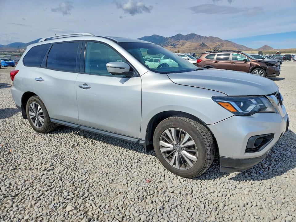 2017 Nissan Pathfinder მანქანა იყიდება აუქციონზე, vin: 5N1DR2MM9HC643470, აუქციონის ნომერი: 64840766