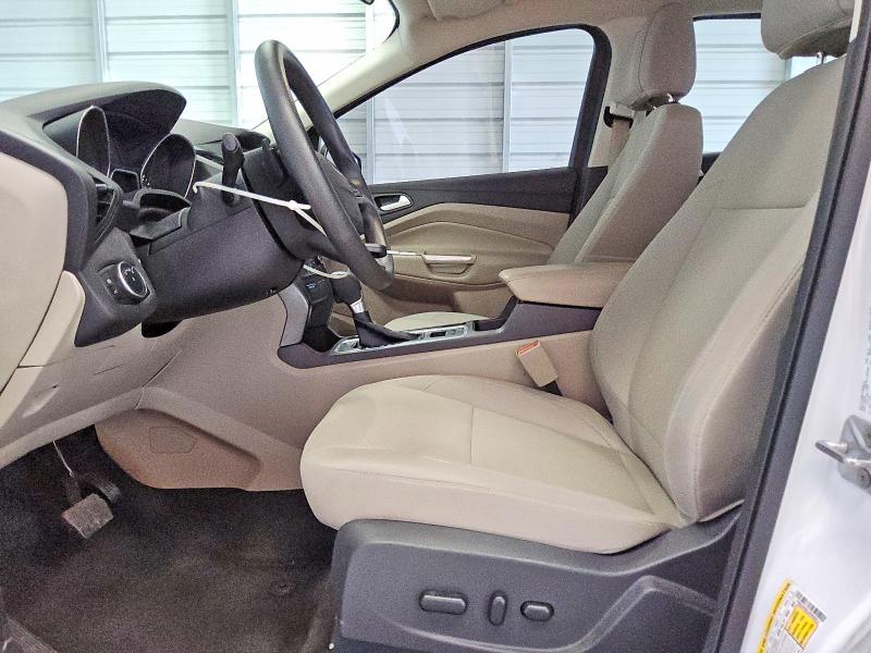 Продаж на аукціоні авто 2017 Ford Escape, vin: 1FMCU0GD1HUB46014, номер лоту: 62447176