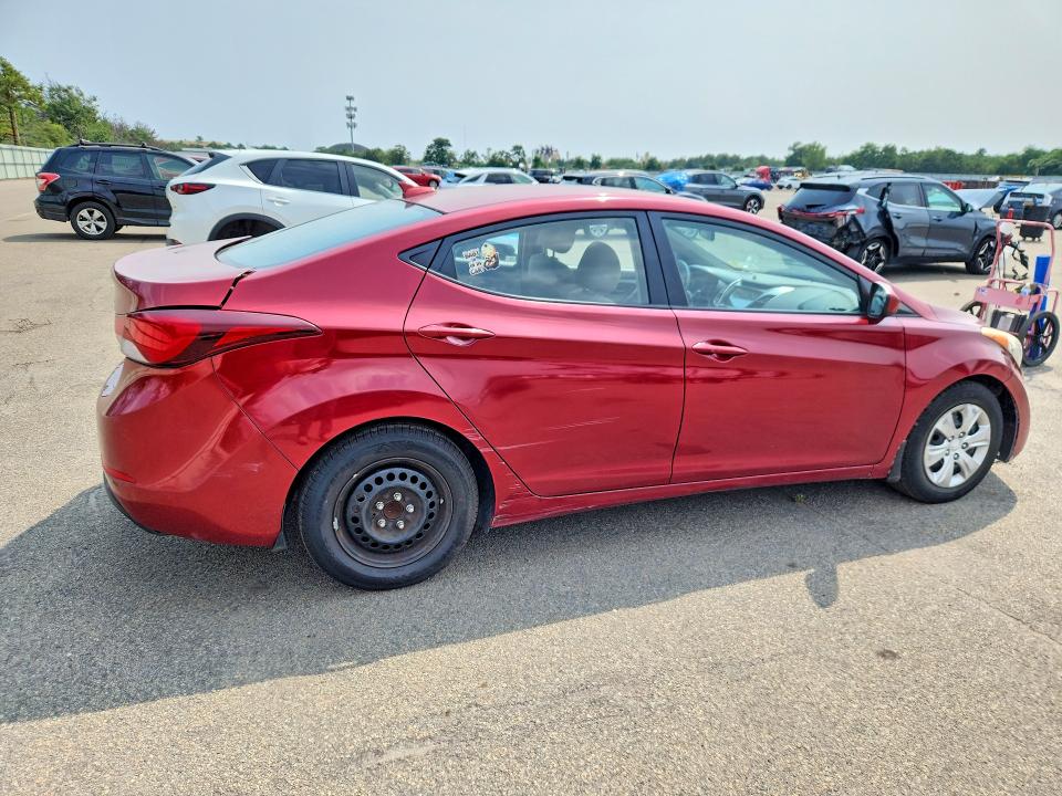 Продажа на аукционе авто 2016 Hyundai Elantra, vin: 5NPDH4AE5GH794454, номер лота: 64230276