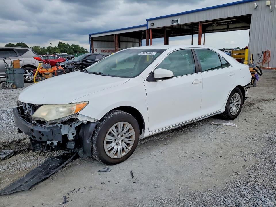 63711696 :رقم المزاد ، 4T1BF1FK7EU469247 vin ، 2014 Toyota Camry مزاد بيع