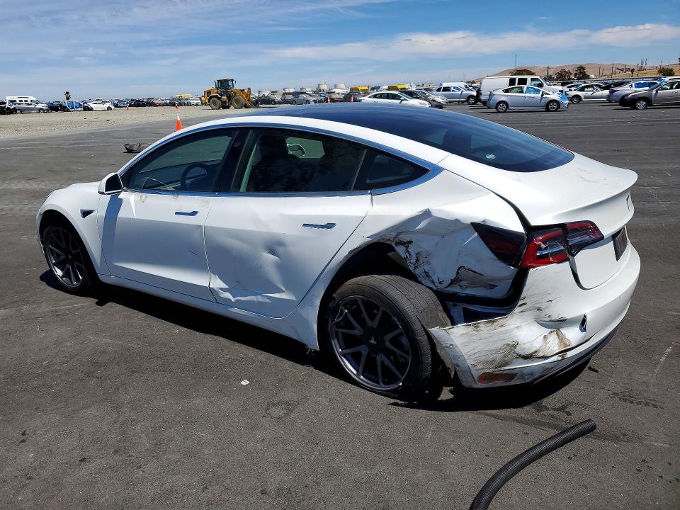65720186 :رقم المزاد ، 5YJ3E1EA8LF633258 vin ، 2020 Tesla Model 3 مزاد بيع