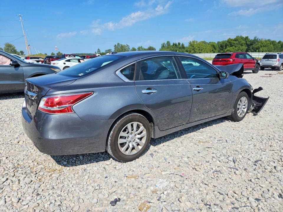 2015 Nissan Altima მანქანა იყიდება აუქციონზე, vin: 1N4AL3AP1FN322494, აუქციონის ნომერი: 61455076
