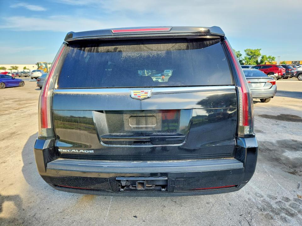 65869186 :رقم المزاد ، 1GYS4DKJ3GR281222 vin ، 2016 Cadillac Escalade مزاد بيع