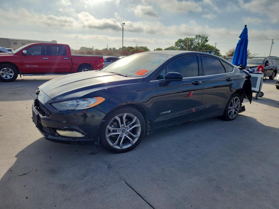 63713276 :رقم المزاد ، 3FA6P0LU8HR400149 vin ، 2017 Ford Fusion مزاد بيع