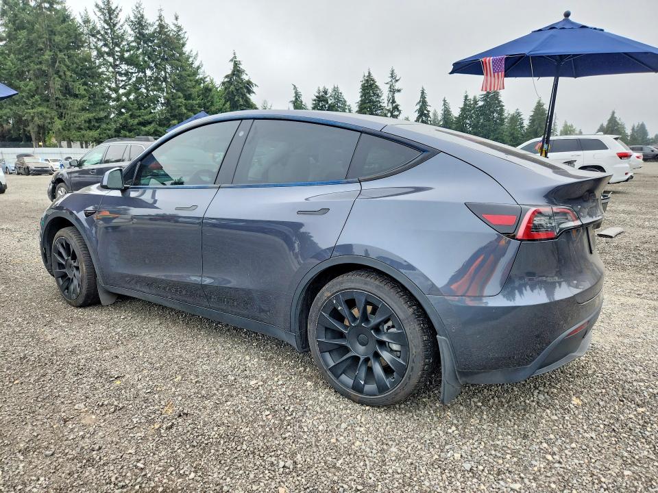 64479636 :رقم المزاد ، 5YJYGDEE4MF212580 vin ، 2021 Tesla Model Y مزاد بيع