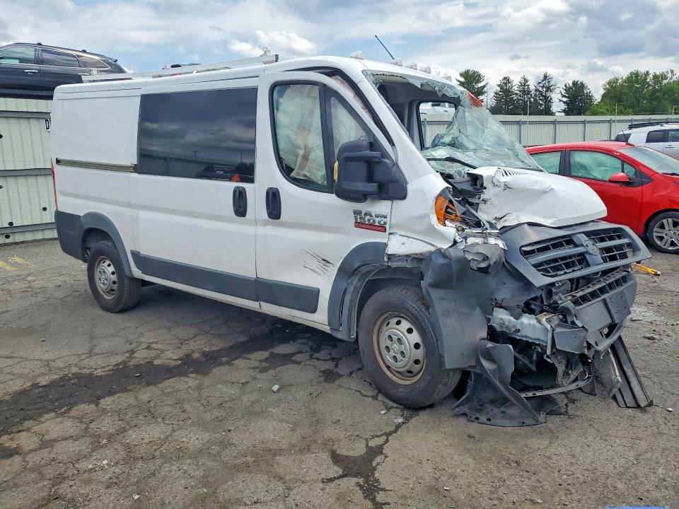 64428856 :رقم المزاد ، 3C6TRVAG8JE155987 vin ، 2018 Ram Promaster 1500 مزاد بيع