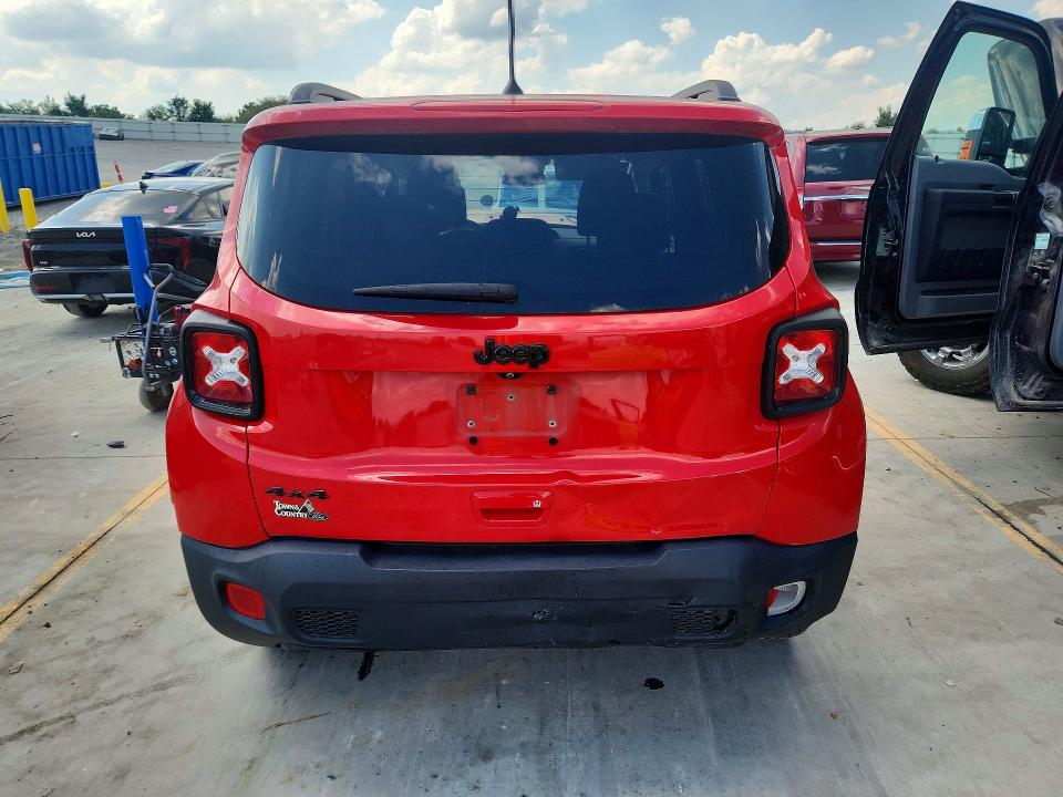 2018 Jeep Renegade მანქანა იყიდება აუქციონზე, vin: ZACCJBAB4JPH79999, აუქციონის ნომერი: 66635986