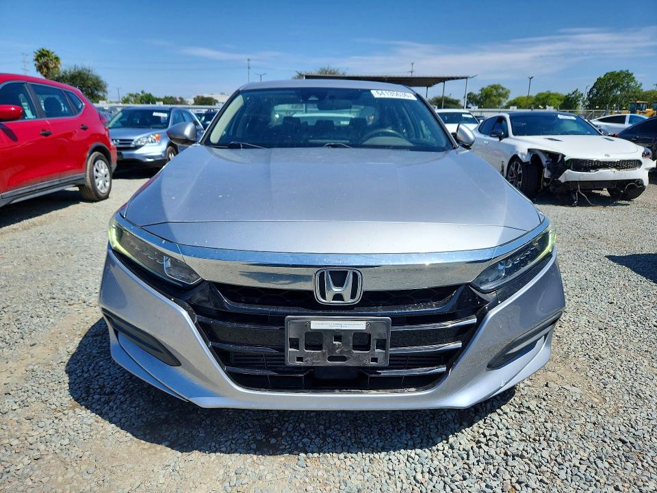 Aukcja sprzedaży 2018 Honda Accord, vin: 1HGCV1F13JA001824, numer aukcji: 64135636