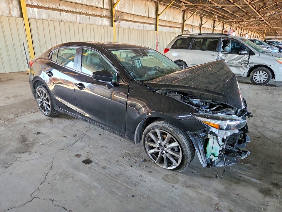 2018 Mazda 3 მანქანა იყიდება აუქციონზე, vin: 3MZBN1V33JM255322, აუქციონის ნომერი: 64779666