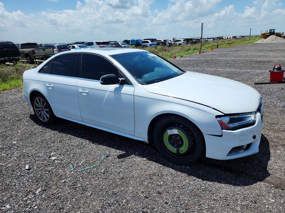 66353886 :رقم المزاد ، WAUAFAFL4FN032288 vin ، 2015 Audi A4 مزاد بيع