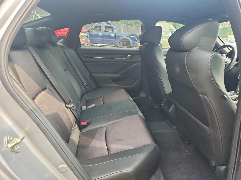 63700716 :رقم المزاد ، 1HGCV1F30KA169276 vin ، 2019 Honda Accord مزاد بيع