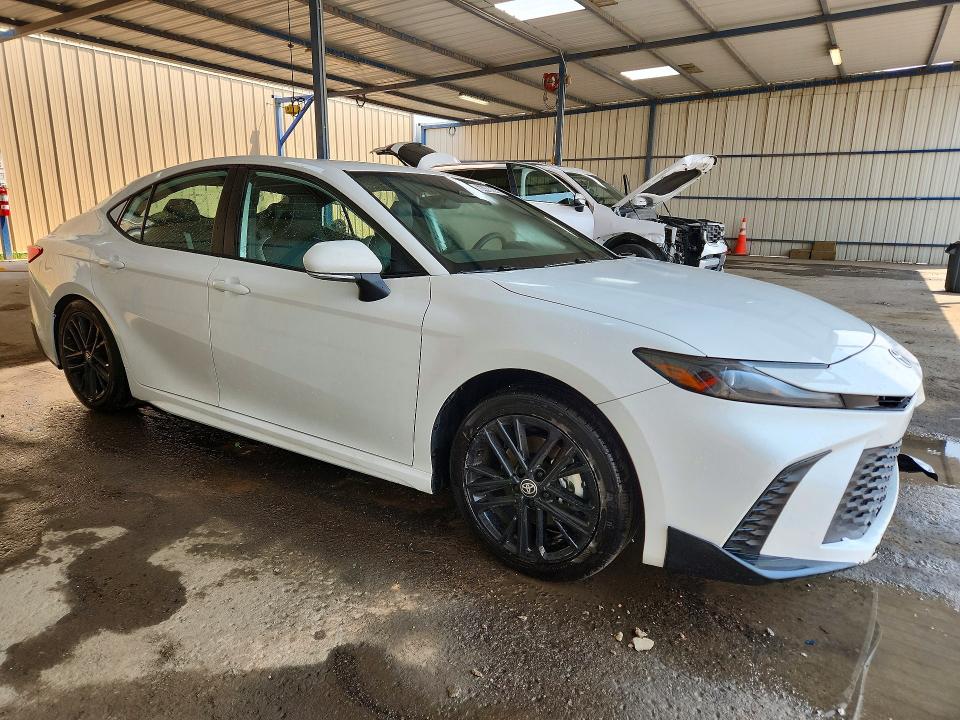 2026 Toyota Camry მანქანა იყიდება აუქციონზე, vin: 4T1DAACK1TU748430, აუქციონის ნომერი: 64480946