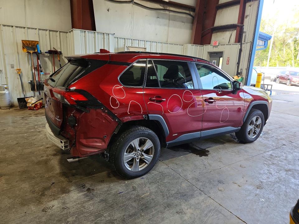 2022 Toyota Rav4 მანქანა იყიდება აუქციონზე, vin: 2T3MWRFV5NW130561, აუქციონის ნომერი: 65329416