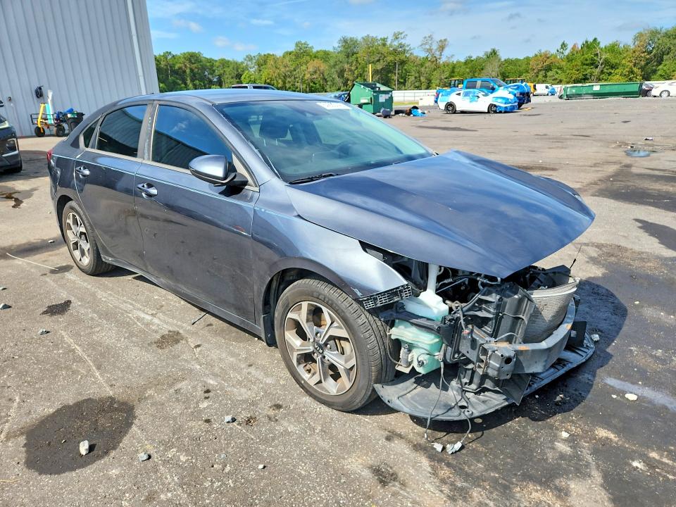 2019 Kia Forte მანქანა იყიდება აუქციონზე, vin: 3KPF24AD1KE097068, აუქციონის ნომერი: 64385146