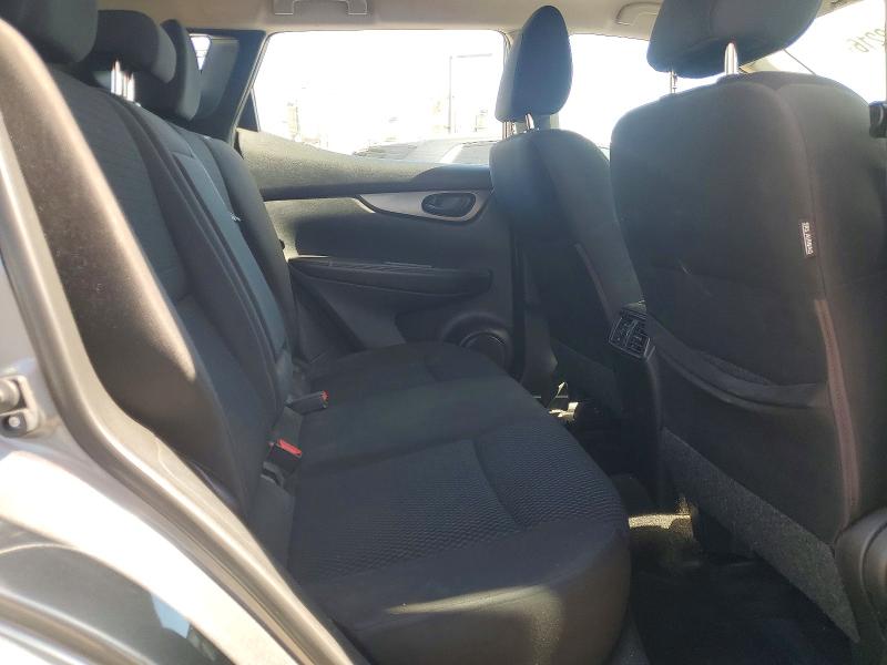 66112216 :رقم المزاد ، JN1BJ1CP3HW029833 vin ، 2017 Nissan Rogue Sport مزاد بيع