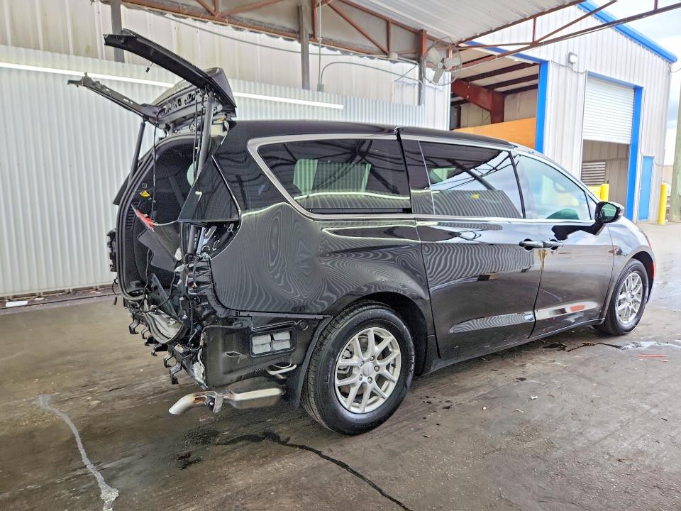 Продажа на аукционе авто 2027 Chrysler Pacifica, vin: 2C4RC1BG5VR569972, номер лота: 64242396
