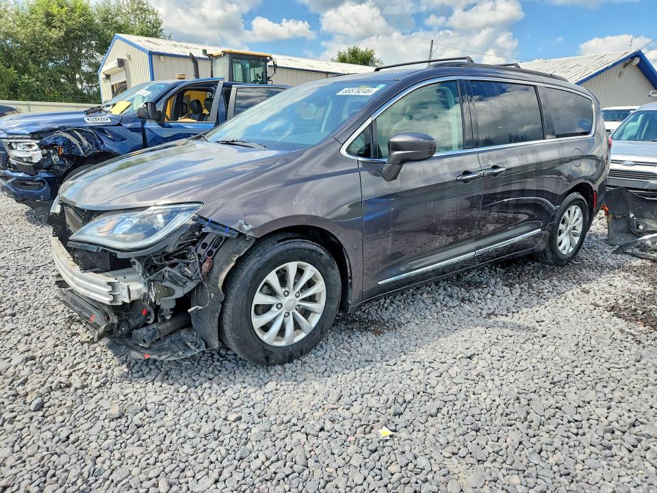 66579246 :رقم المزاد ، 2C4RC1BG9HR511464 vin ، 2017 Chrysler Pacifica مزاد بيع