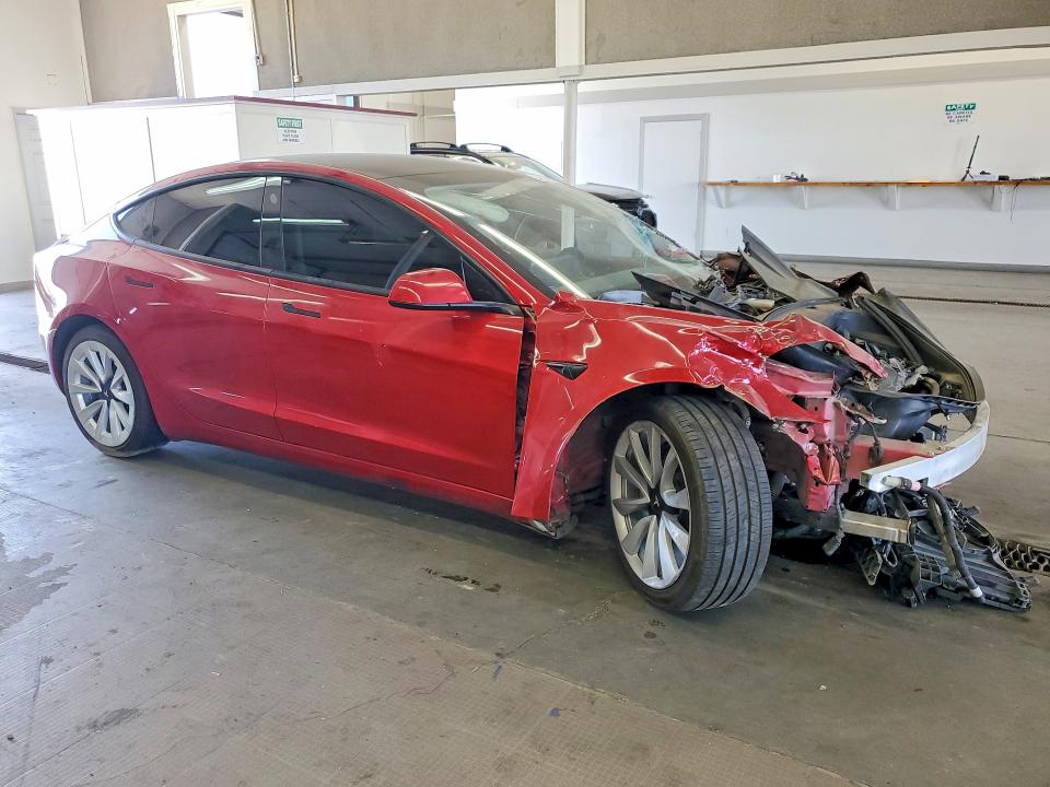 Продажа на аукционе авто 2022 Tesla Model 3, vin: 5YJ3E1EA7NF186330, номер лота: 64960476