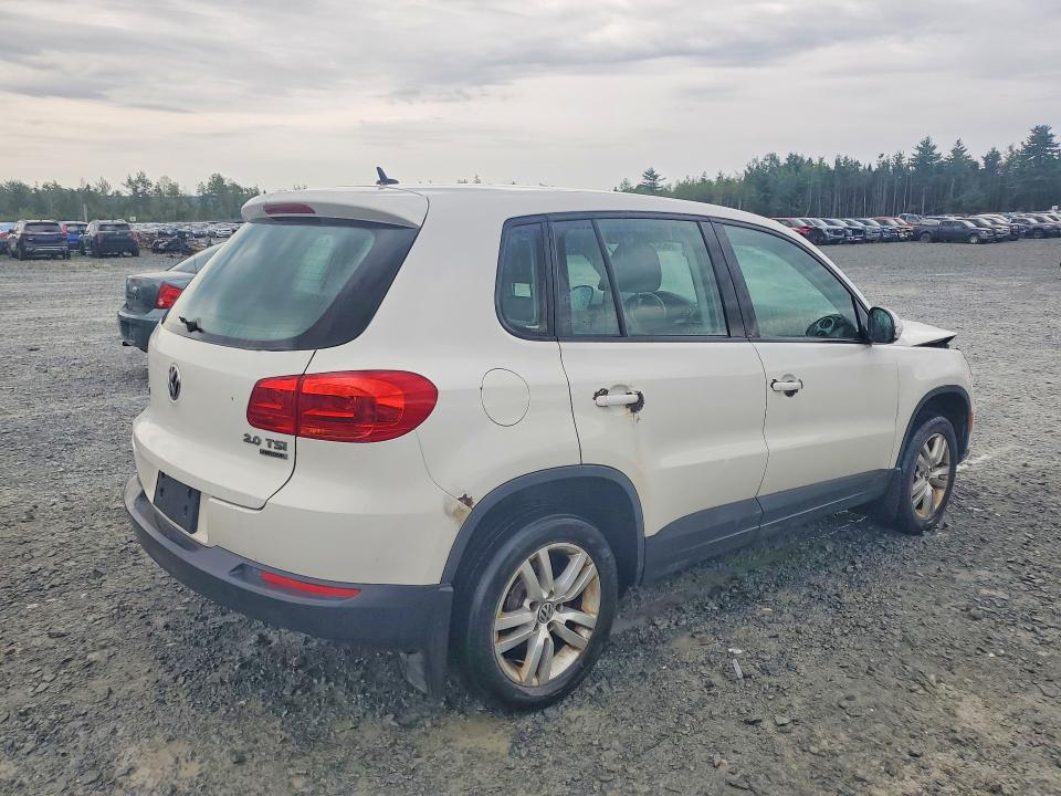 2013 Volkswagen Tiguan მანქანა იყიდება აუქციონზე, vin: WVGJV3AX1DW621295, აუქციონის ნომერი: 63477046