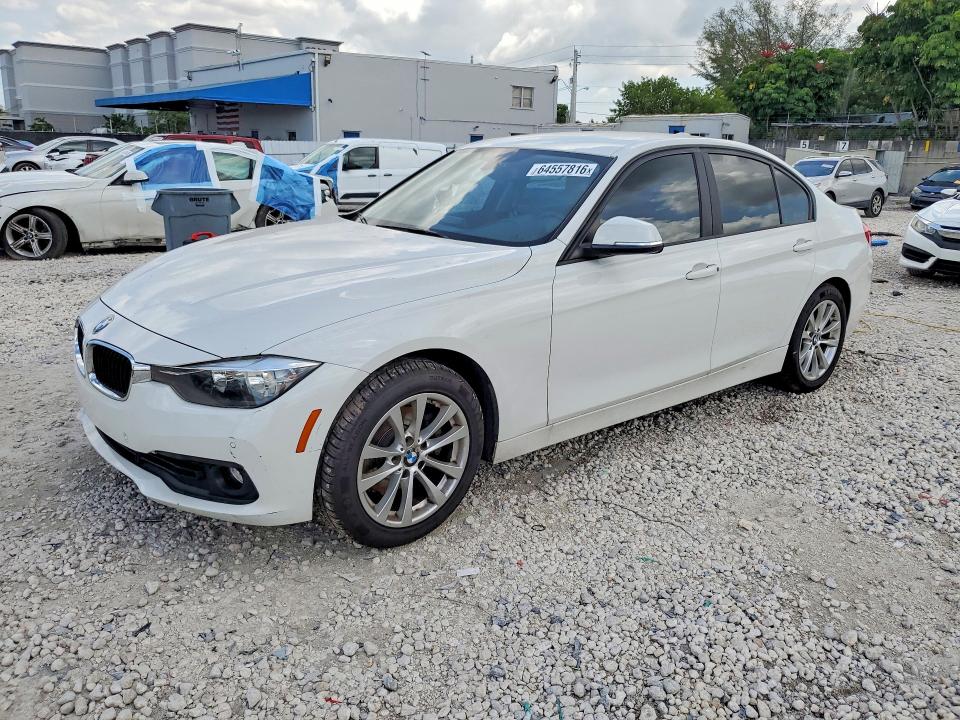 2017 Bmw 320 მანქანა იყიდება აუქციონზე, vin: WBA8E1G39HNU18823, აუქციონის ნომერი: 64557816