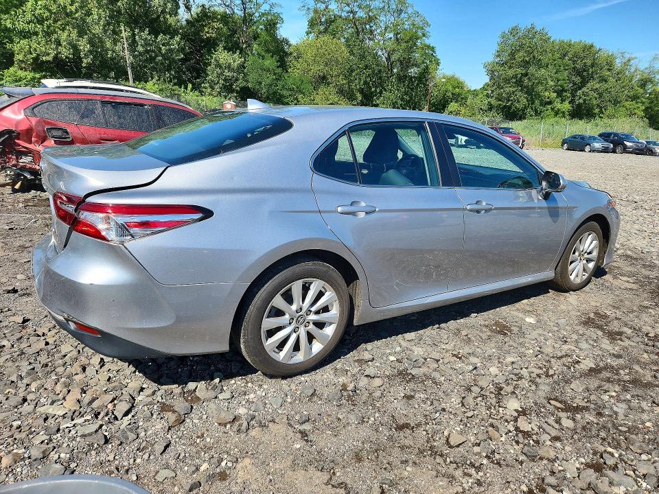 2020 Toyota Camry მანქანა იყიდება აუქციონზე, vin: 4T1L11AK2LU881549, აუქციონის ნომერი: 61348976