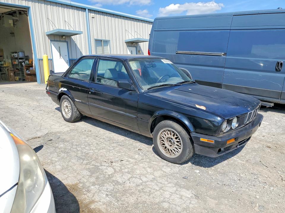 1991 Bmw 318 მანქანა იყიდება აუქციონზე, vin: WBAAF9319MEE72976, აუქციონის ნომერი: 63207846