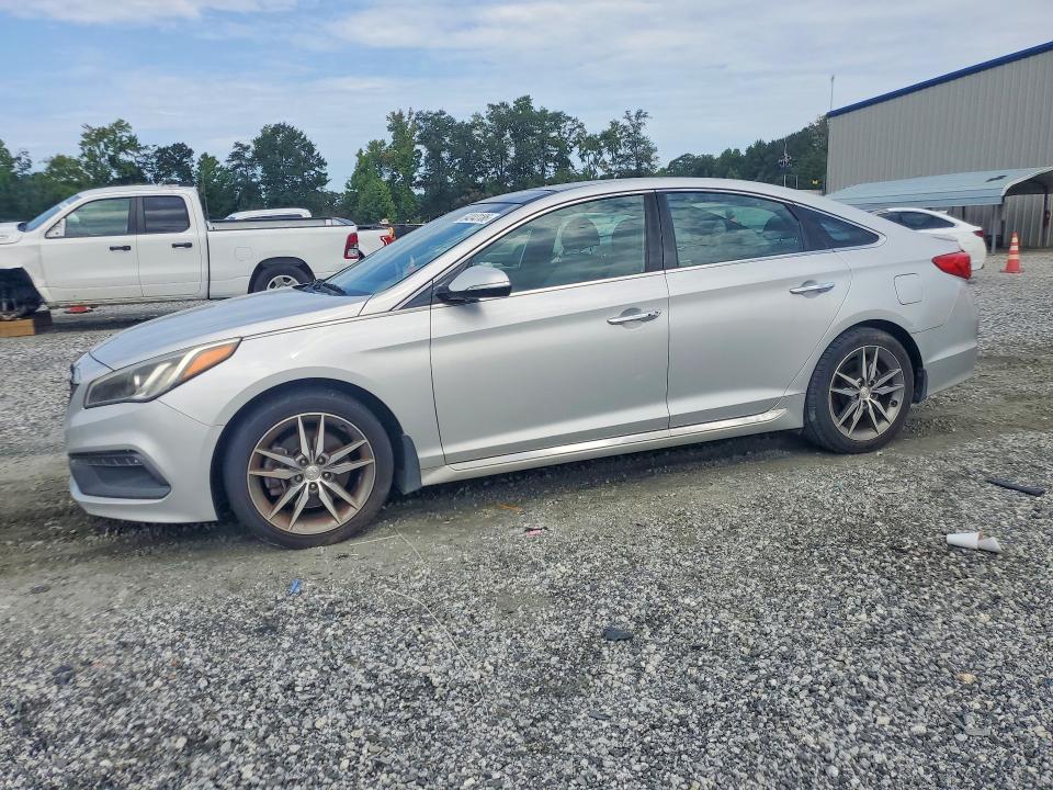64243186 :رقم المزاد ، 5NPE34ABXFH116645 vin ، 2015 Hyundai Sonata مزاد بيع