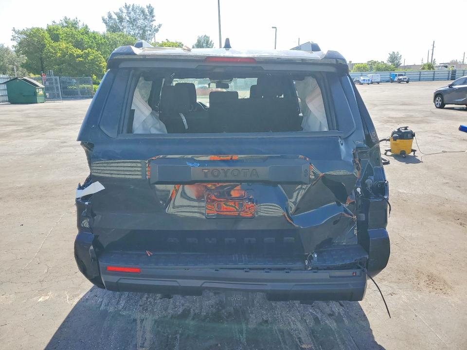 65720136 :رقم المزاد ، JTEVA5AR9S5001050 vin ، 2025 Toyota 4runner مزاد بيع